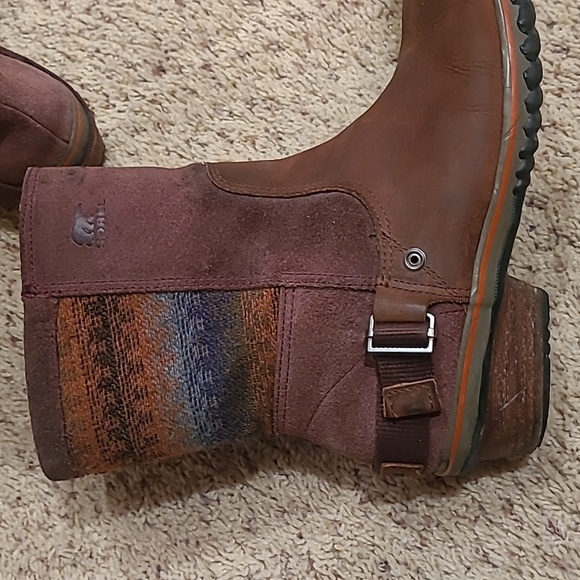 cute boots! - Picture 4 of 9